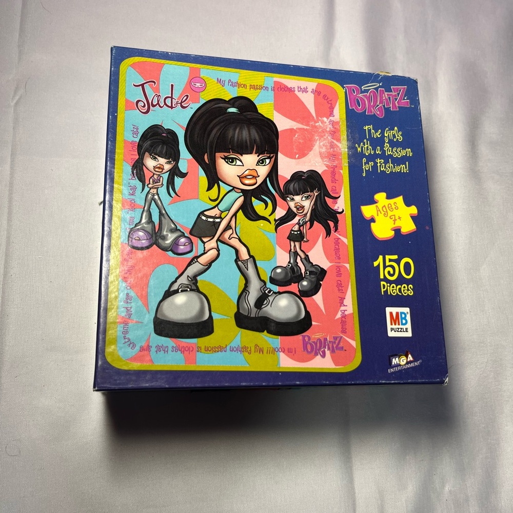 Vintage Bratz Dolls Puzzle Jade Complete 150 Piece‎ By Milton Bradley, RARE